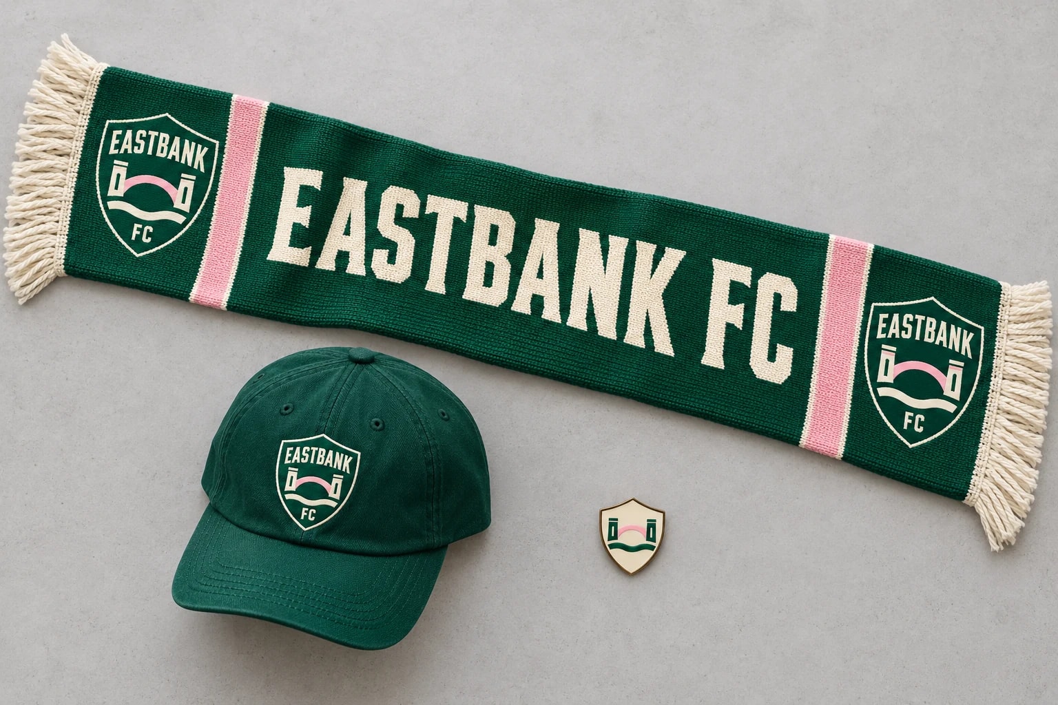 Eastbank FC: Scarf, cap and pin